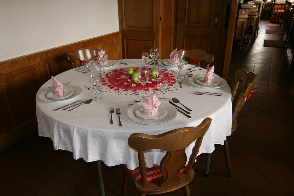Rhynern Hotel Lindenhof מראה חיצוני תמונה