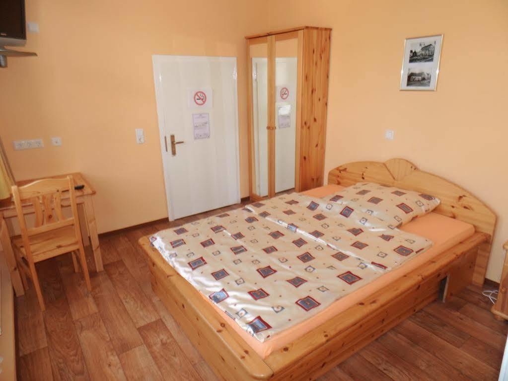 Rhynern Hotel Lindenhof מראה חיצוני תמונה